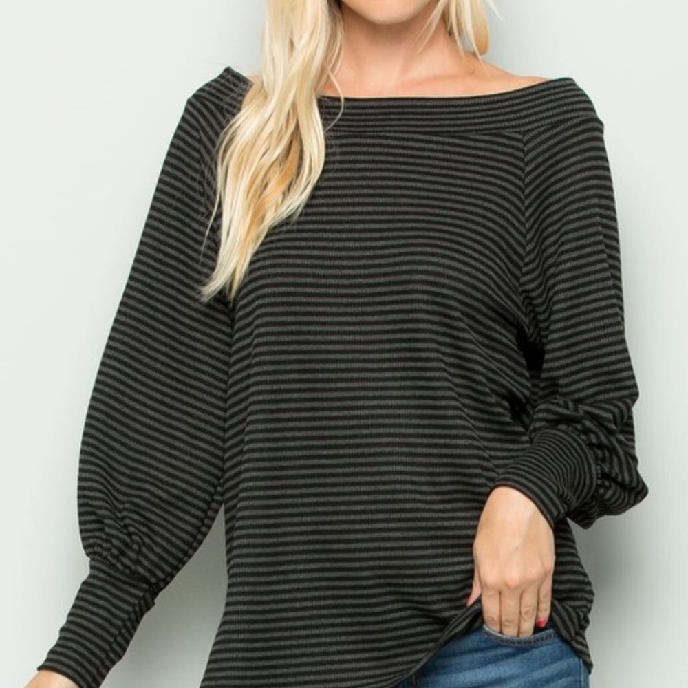 Scoop neck top